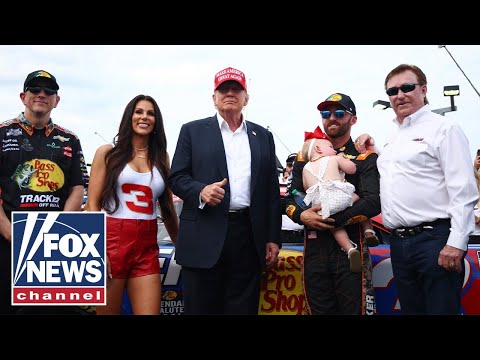 Trump gets roaring reception at NASCAR race