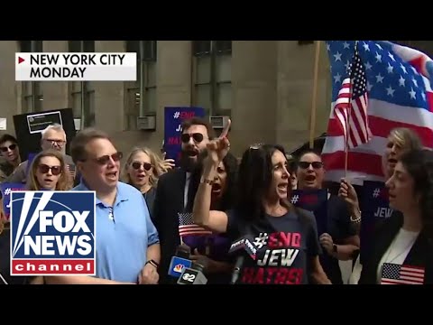 Protesters swarm Alvin Bragg's office after dropping charges for Columbia protesters