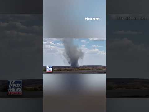 ‘Devil’s dust devil’ swirls through New Mexico wildfire zone